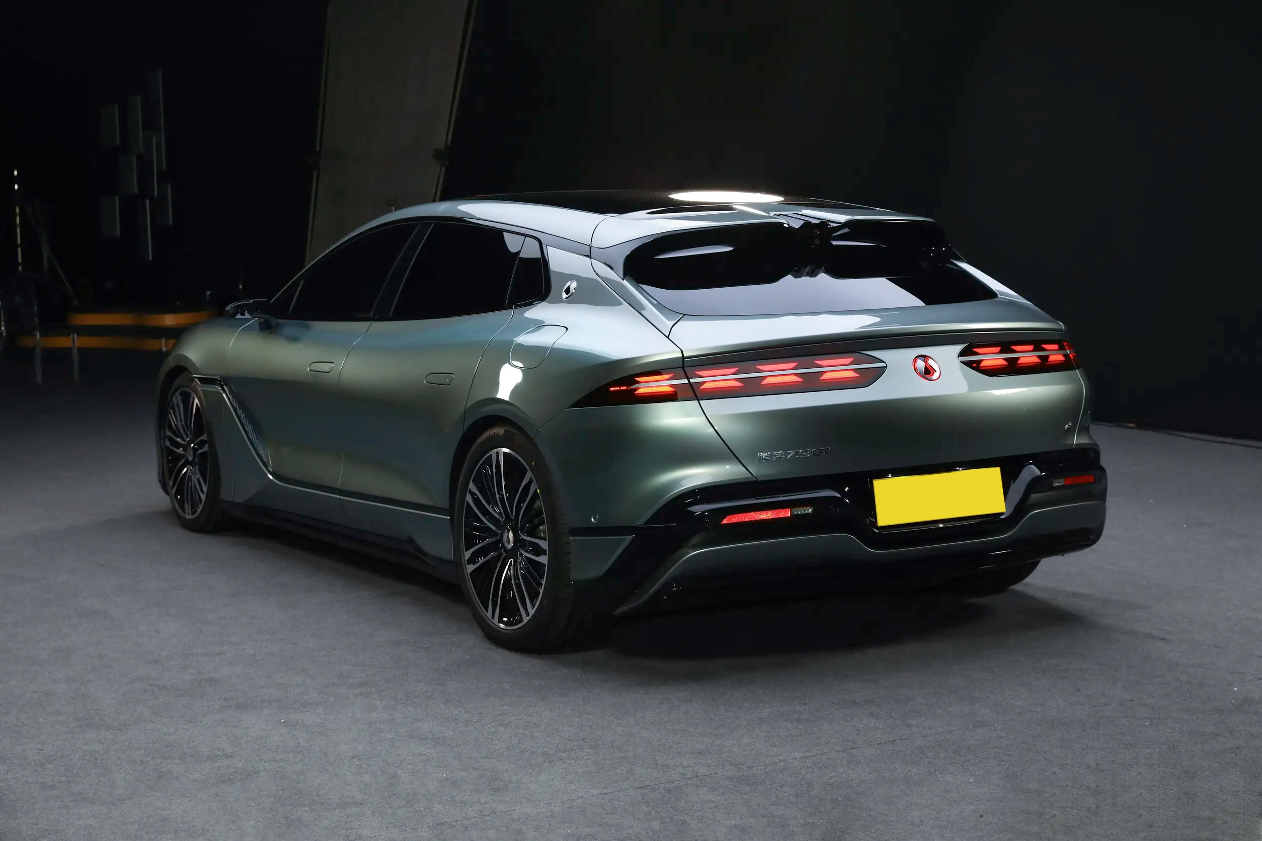 BYD Denza Z9GT Rear Quarter - PHEV Shooting Brake