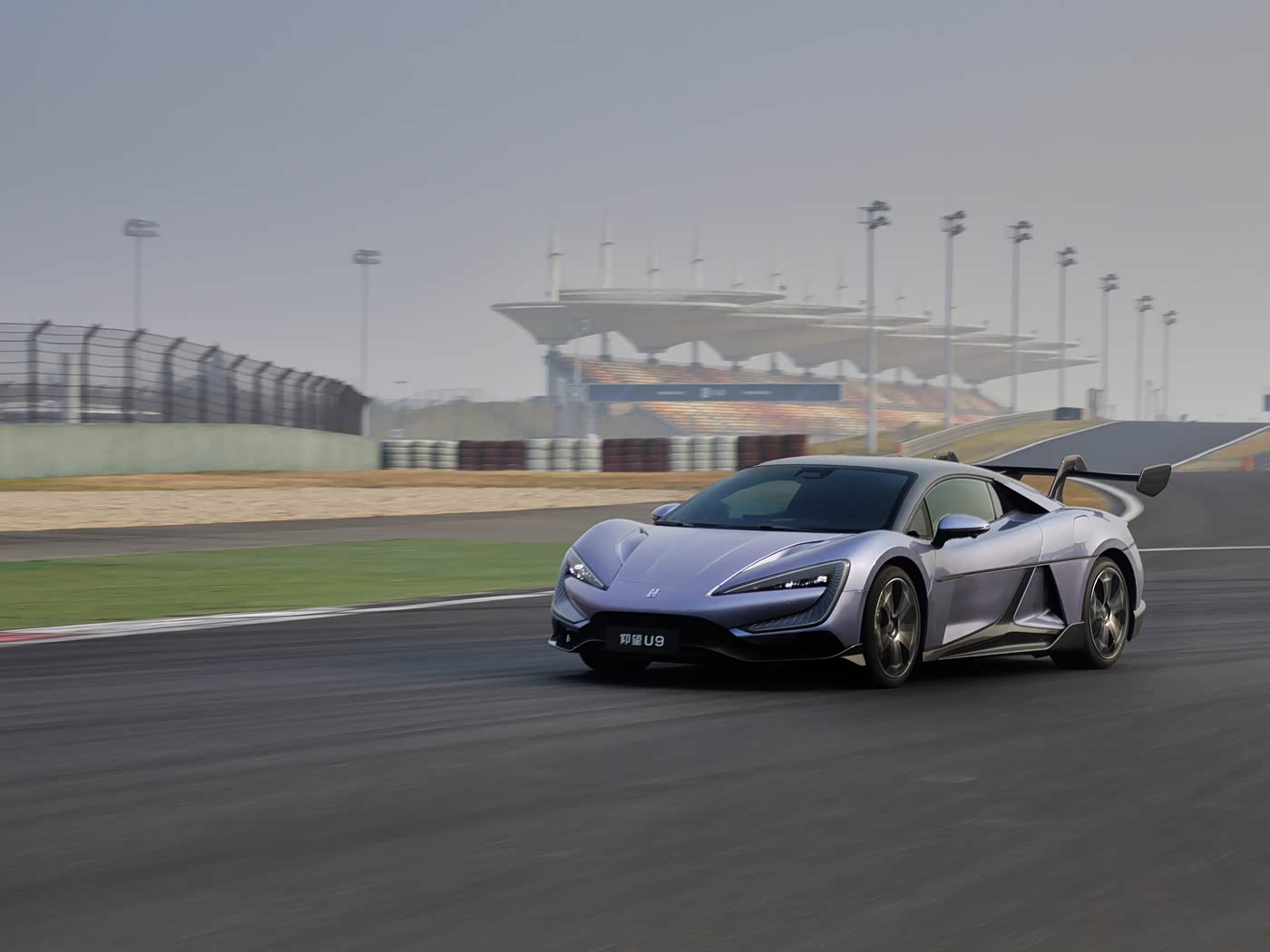 BYD Yangwang U9 performance test on racing track