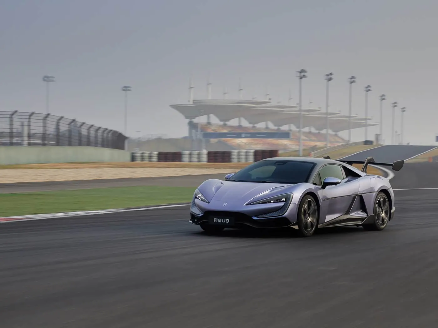 BYD Yangwang U9 performance test on racing track