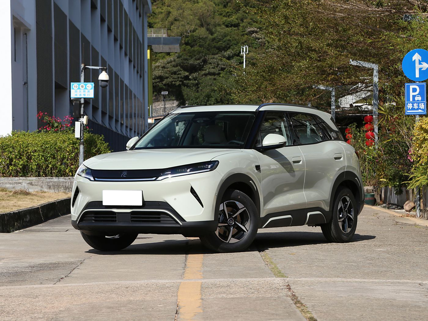 BYD Atto 2 Full Front Stance - Yuan Up EV