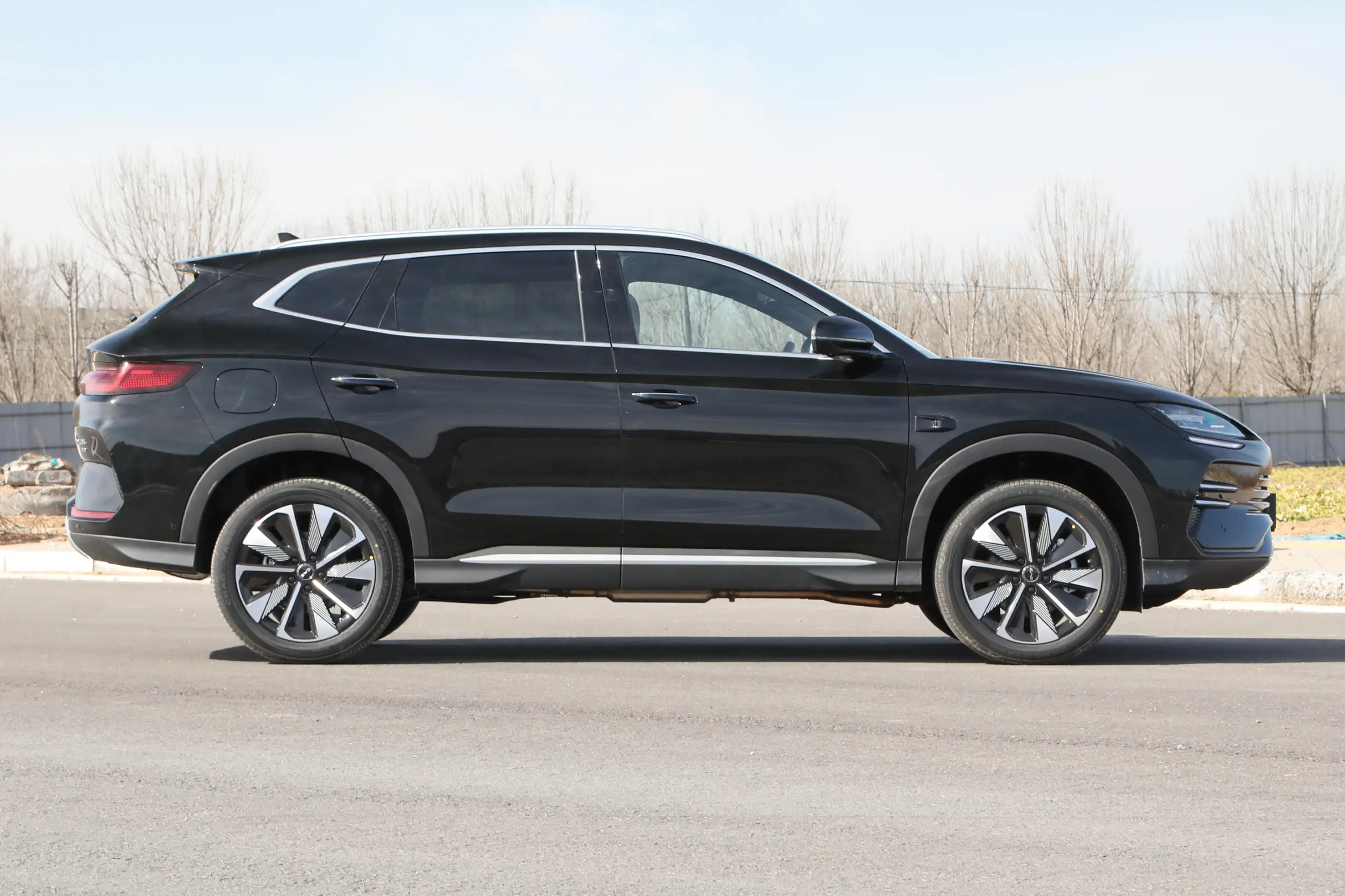 BYD Seal U DM Rear Quarter - BYD PHEV SUV