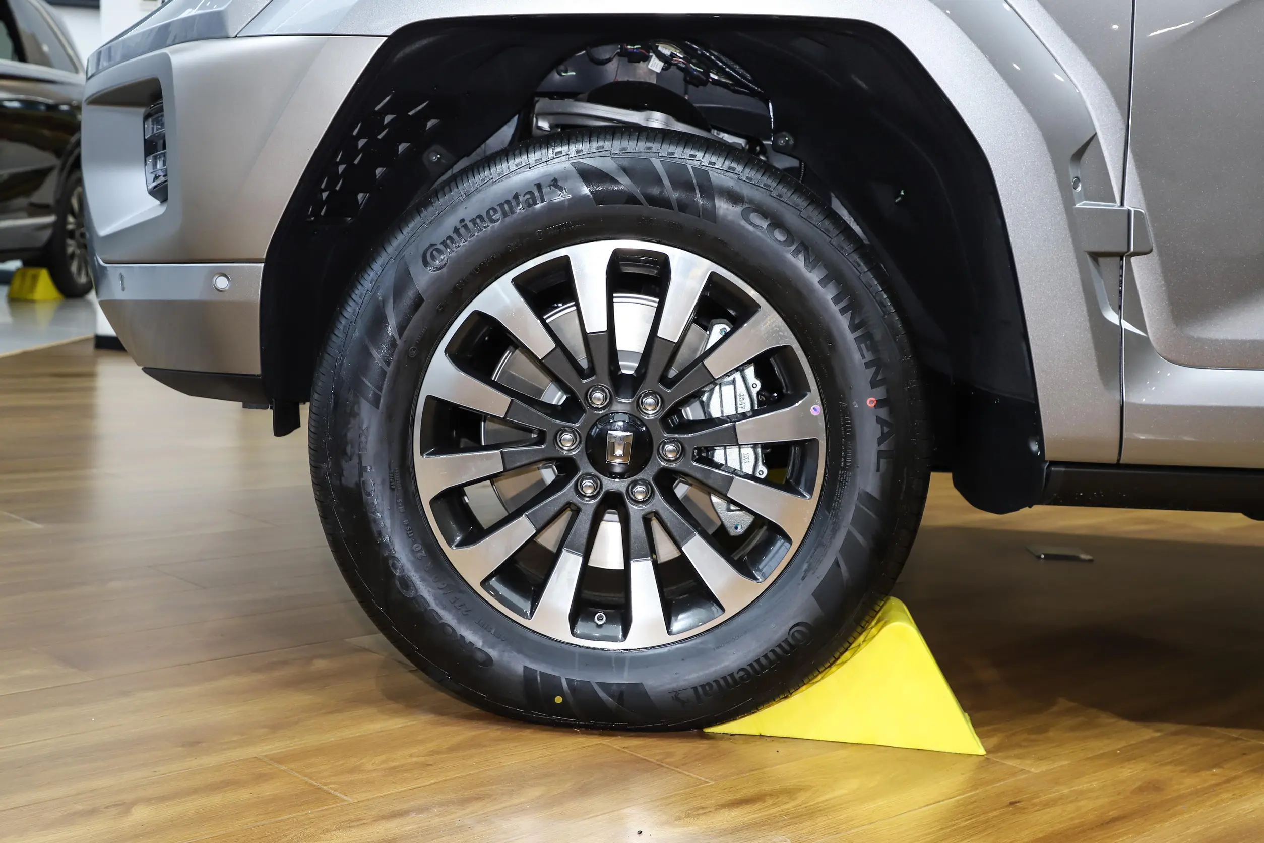 Tank 700 Alloy Wheels - Off-road PHEV SUV