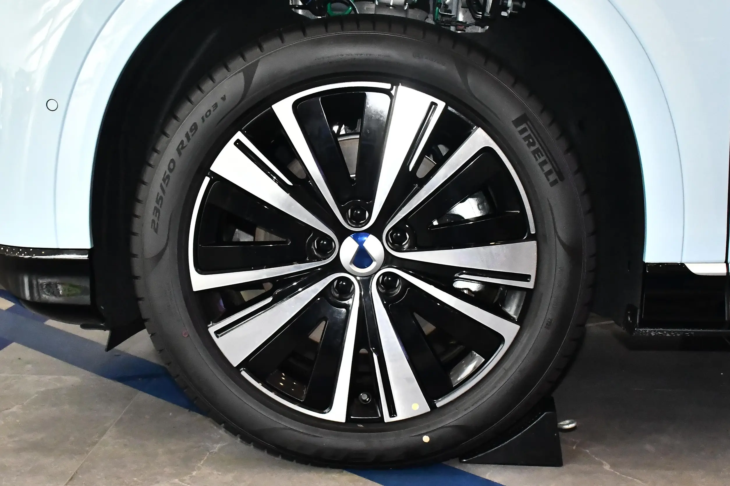 BYD Denza N7 EV Alloy Wheels - Aerodynamic Design