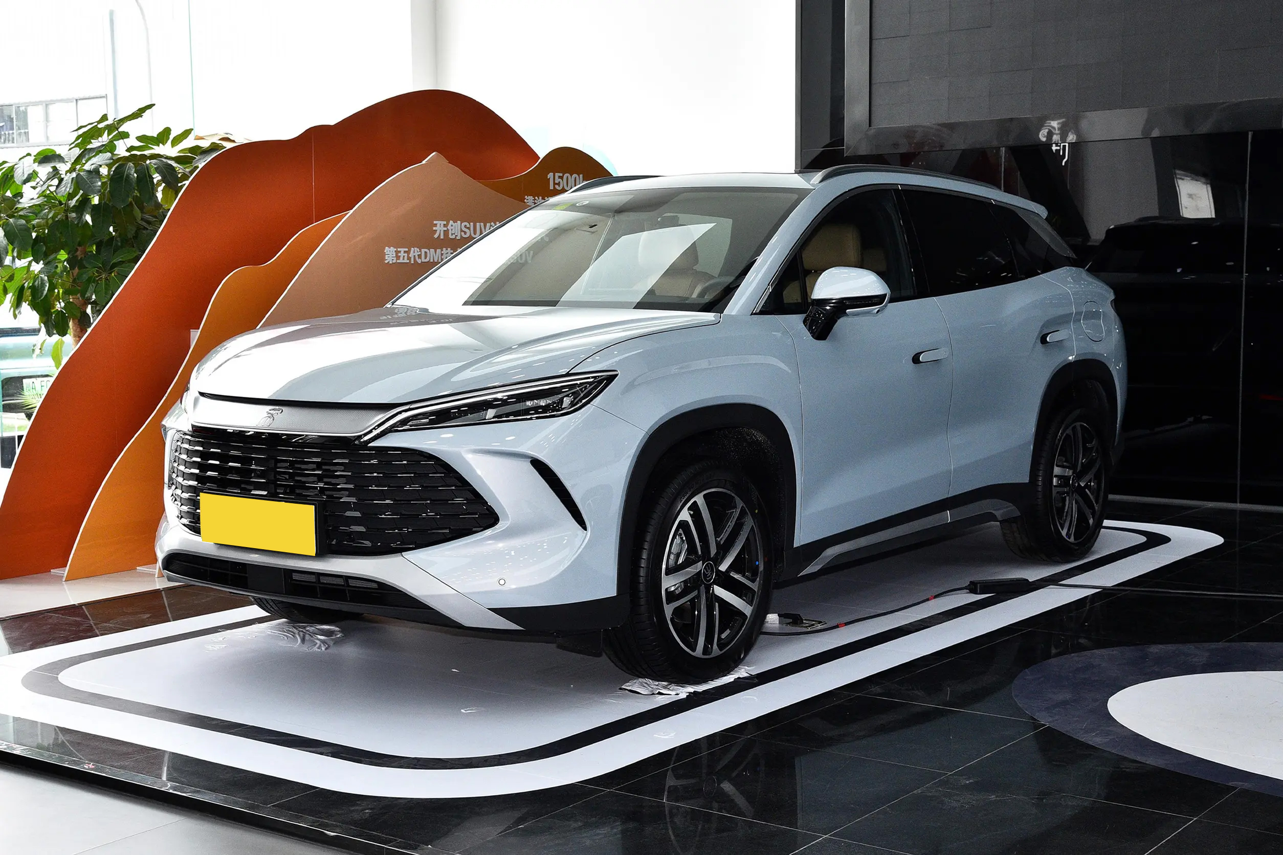 BYD SongL DM-i Side Contour - Aerodynamic Design