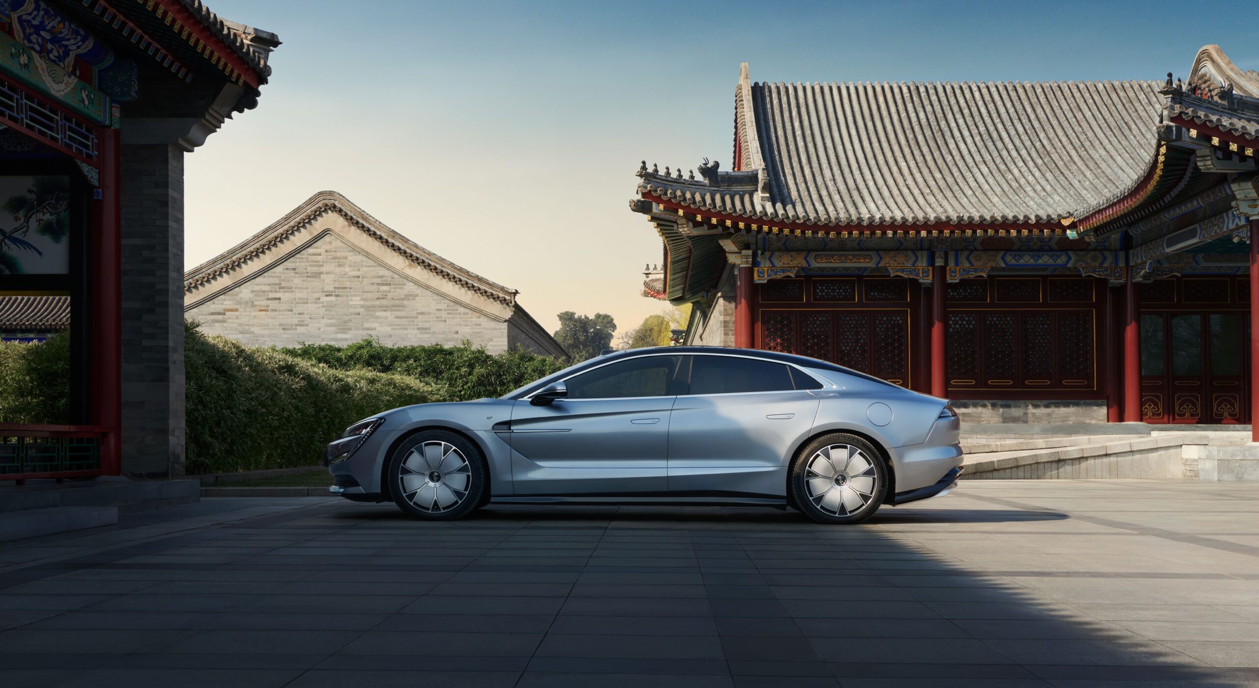 BYD Yangwang U7 Rear Quarter - Luxury Car Design