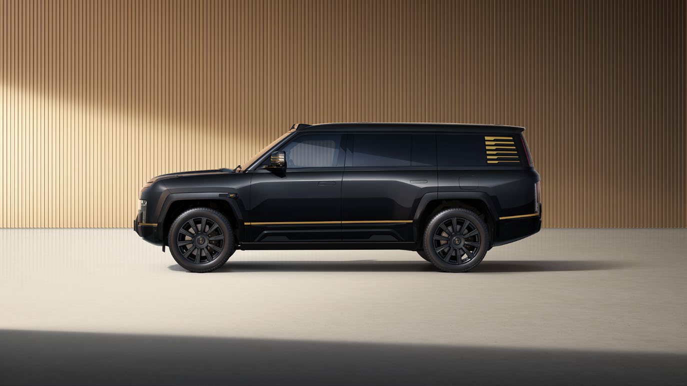 BYD Yangwang U8L Side Contour - New Energy Extended SUV