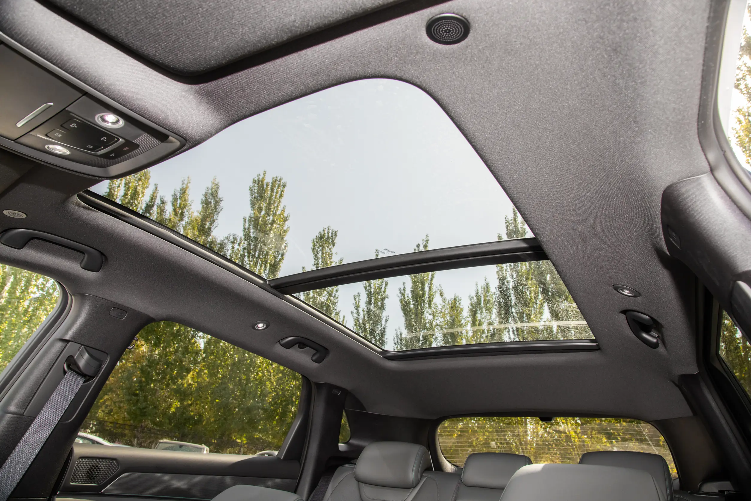 BYD SongL DM-i Cabin Space - Spacious Interior