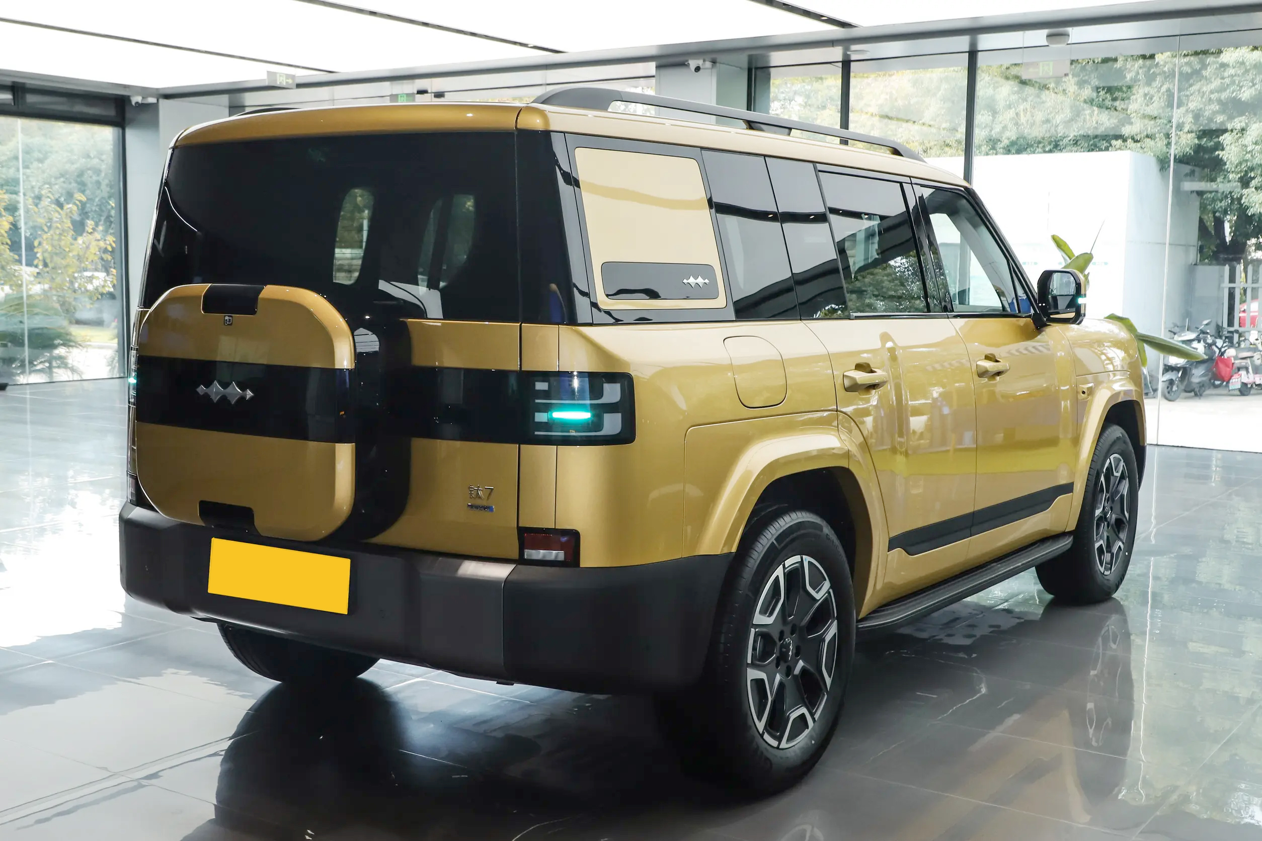 BYD Leopard TAI7 rear view with LED taillights side-front angle