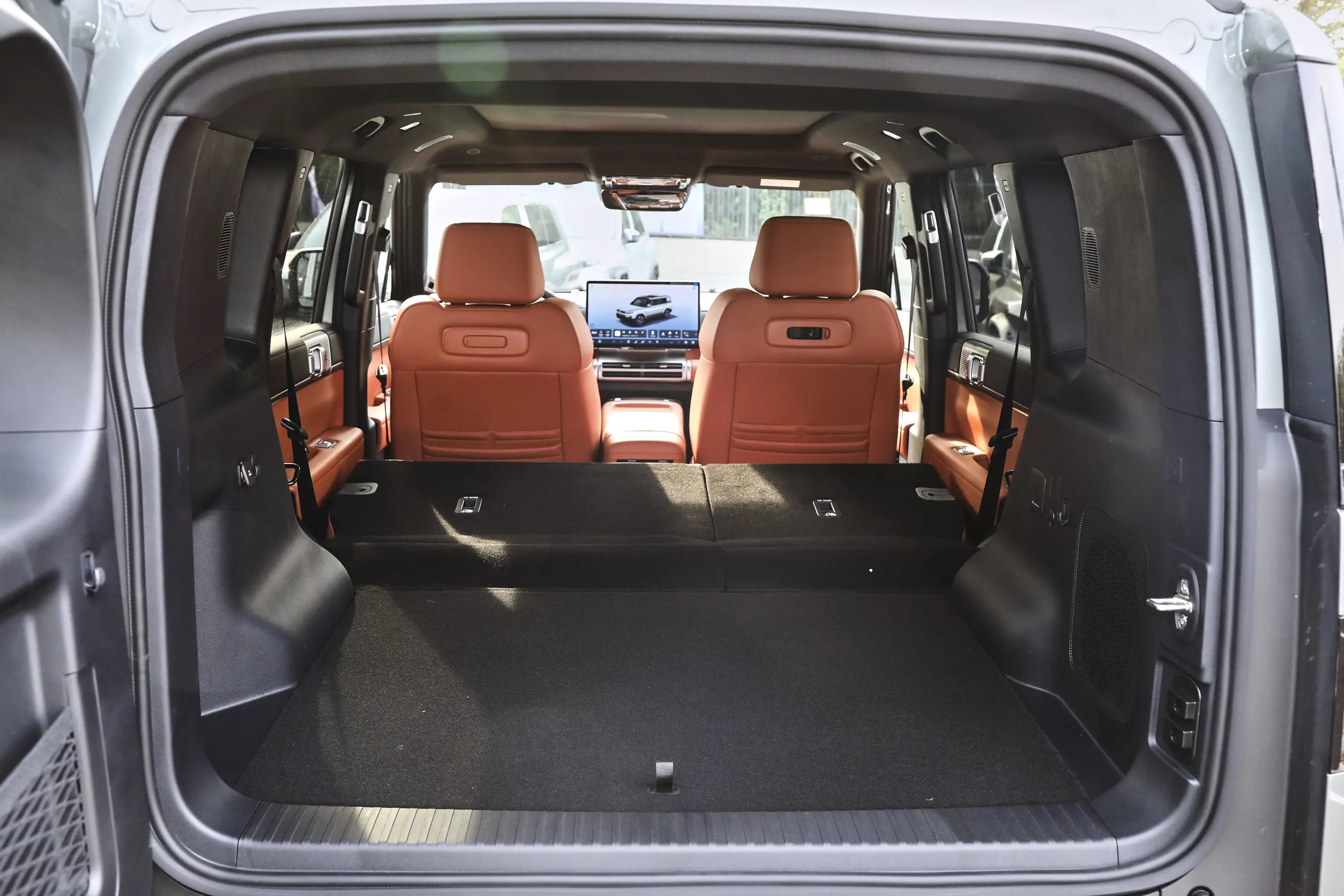 BYD Leopard TAI7 leather seat detail