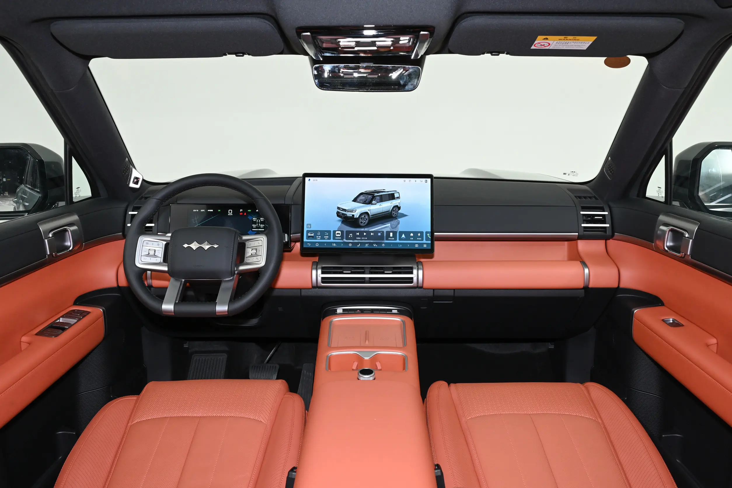 BYD Leopard Titanium 7 side-front angle