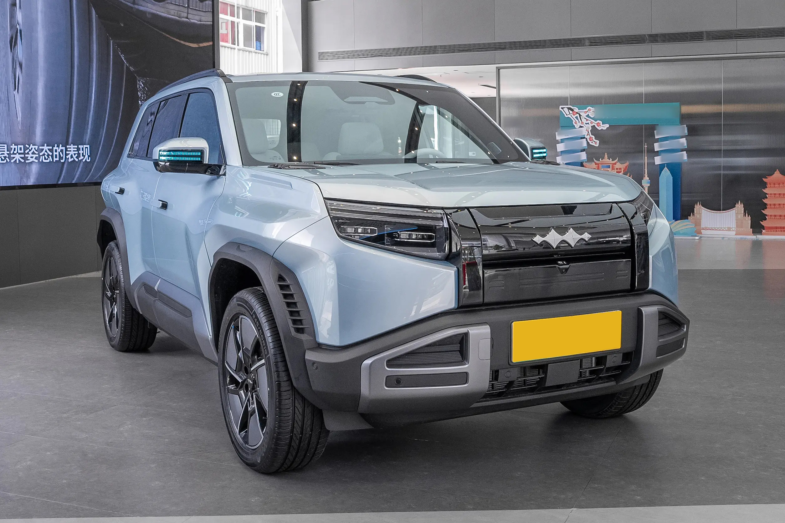 BYD Formula Leopard TAI3 sporty electric SUV side angle