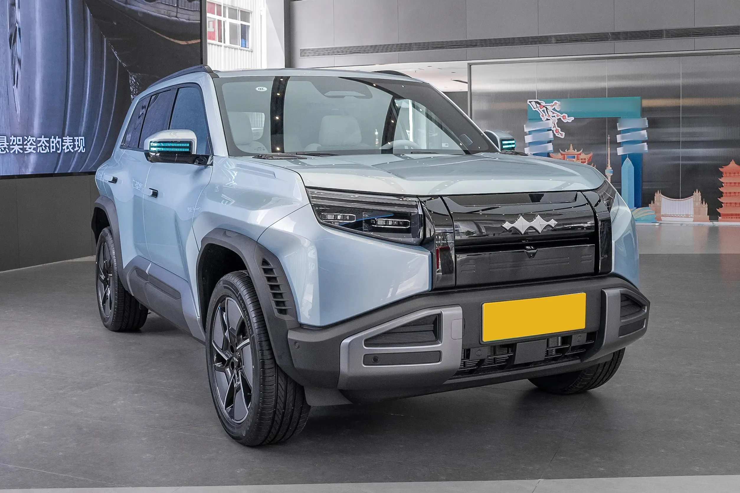 BYD Formula Leopard TAI3 sporty electric SUV side angle