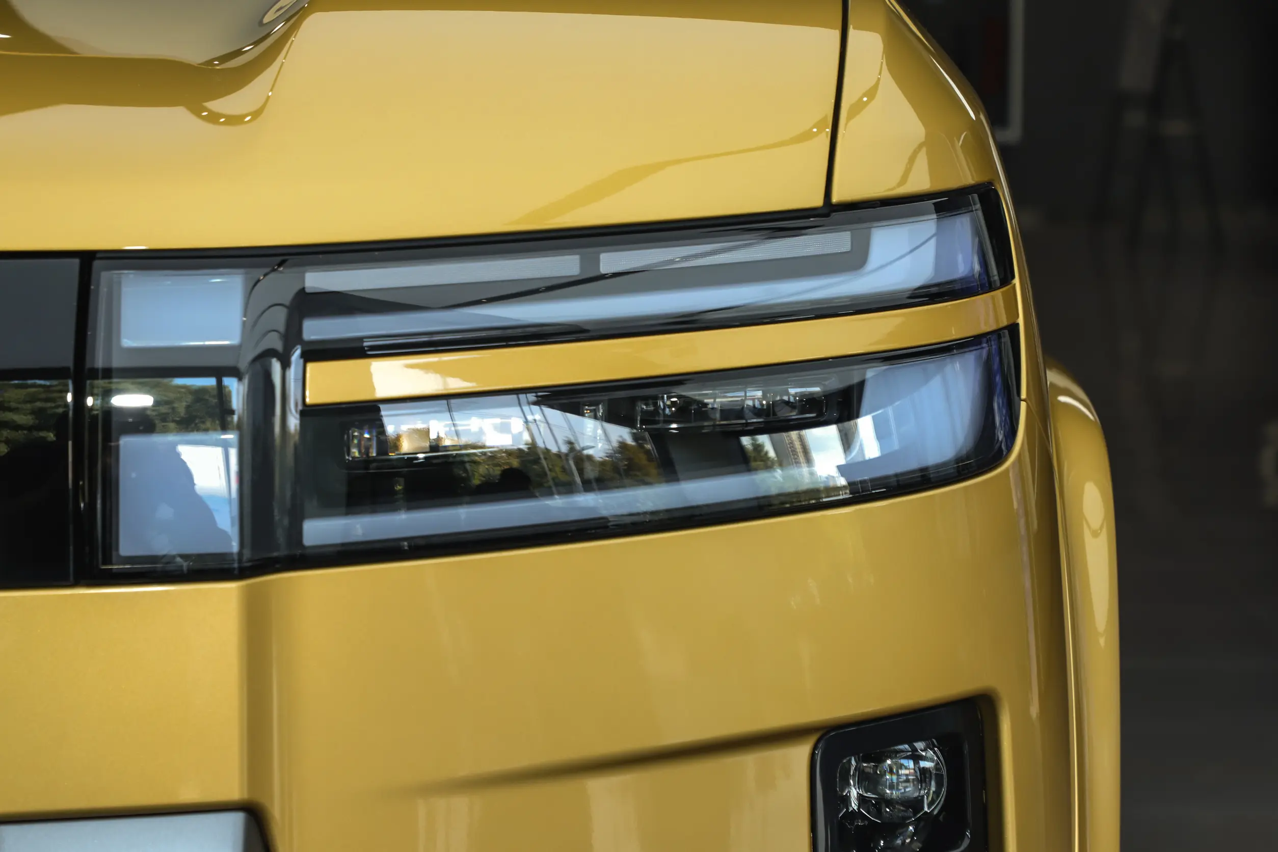 BYD Leopard Titanium 7 LED headlight design