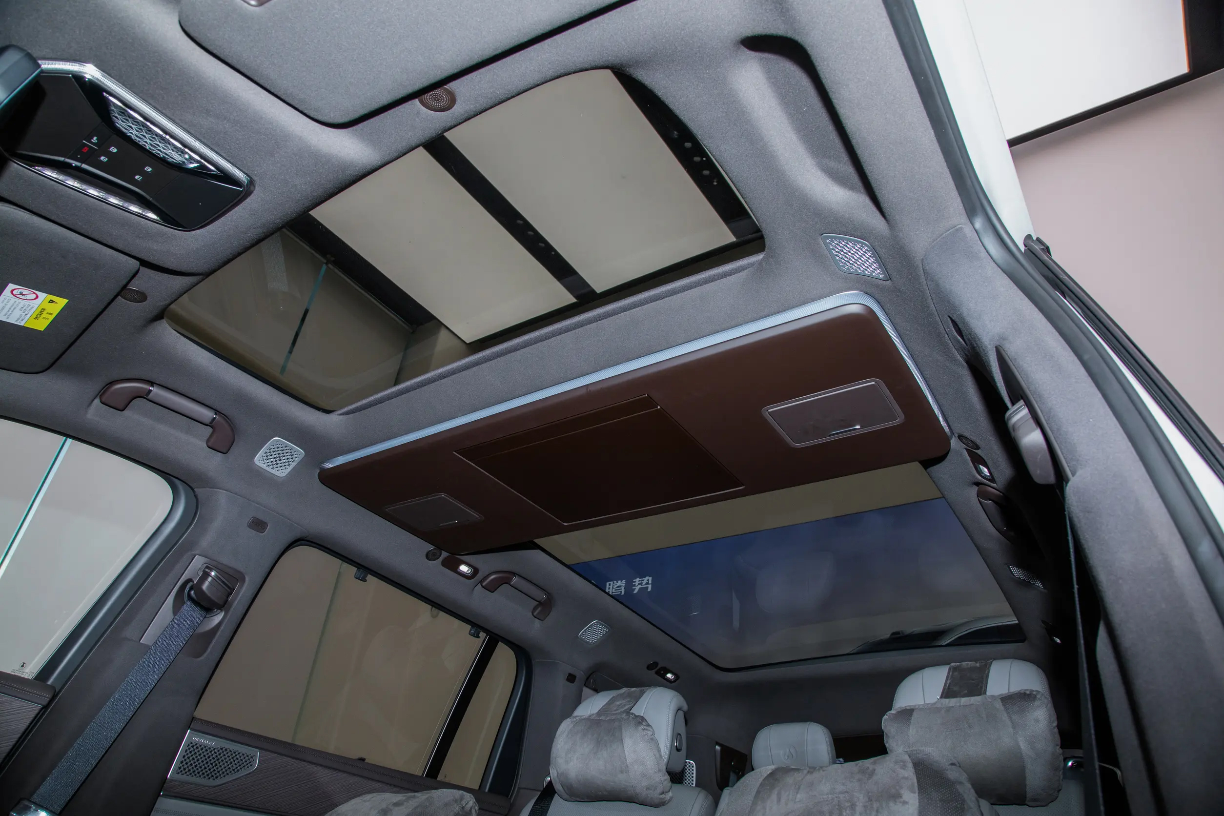 BYD Denza N9 Cabin Space - Luxury Interior