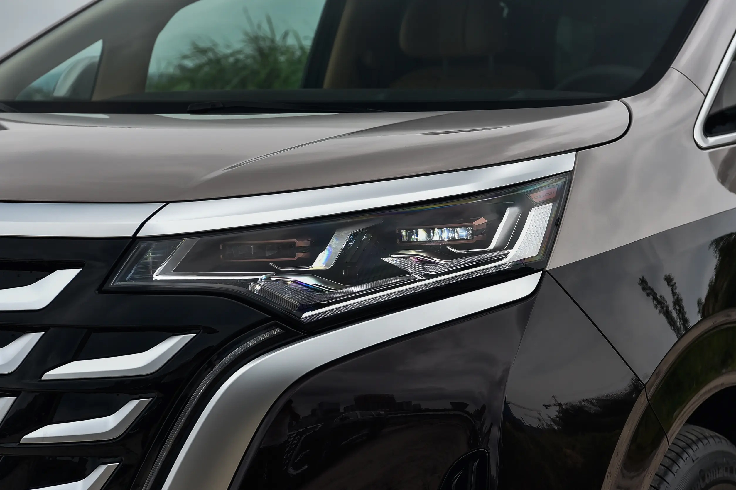 BYD Denza D9 DM-i Headlights - Advanced LED Lighting