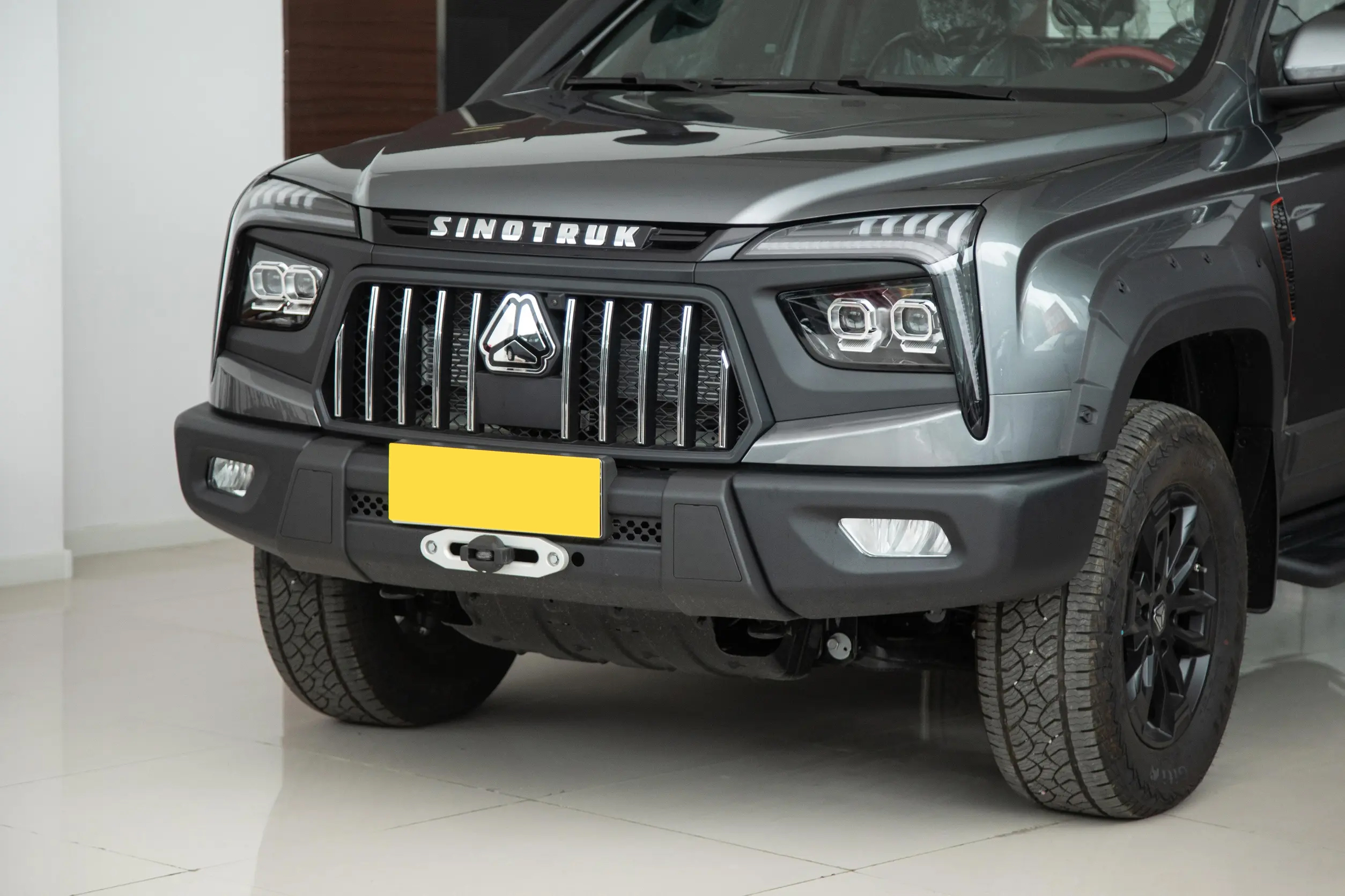 BOLDEN S7 Diesel Truck Front Profile