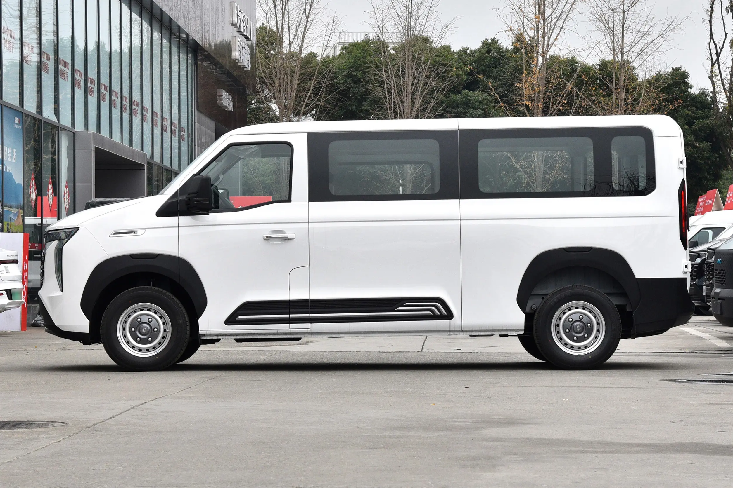 ONEGARD V Compact Proportions - BYD Cars Range