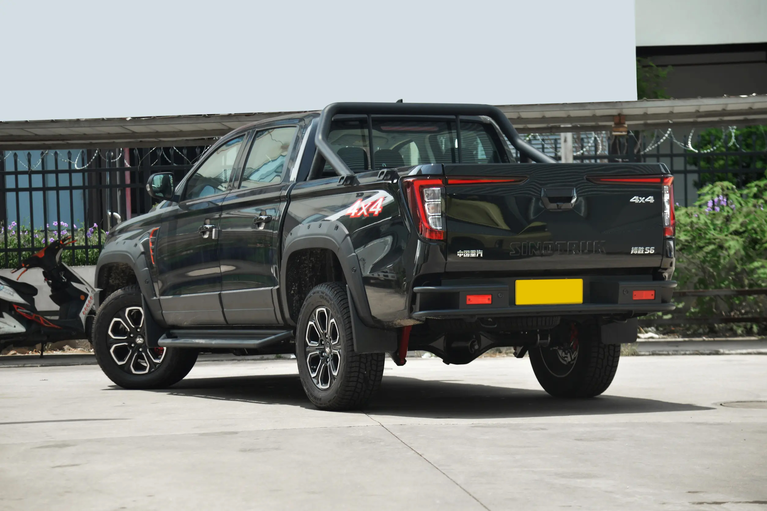 BOLDEN S6 Side Detail - Precision Engineering & Build