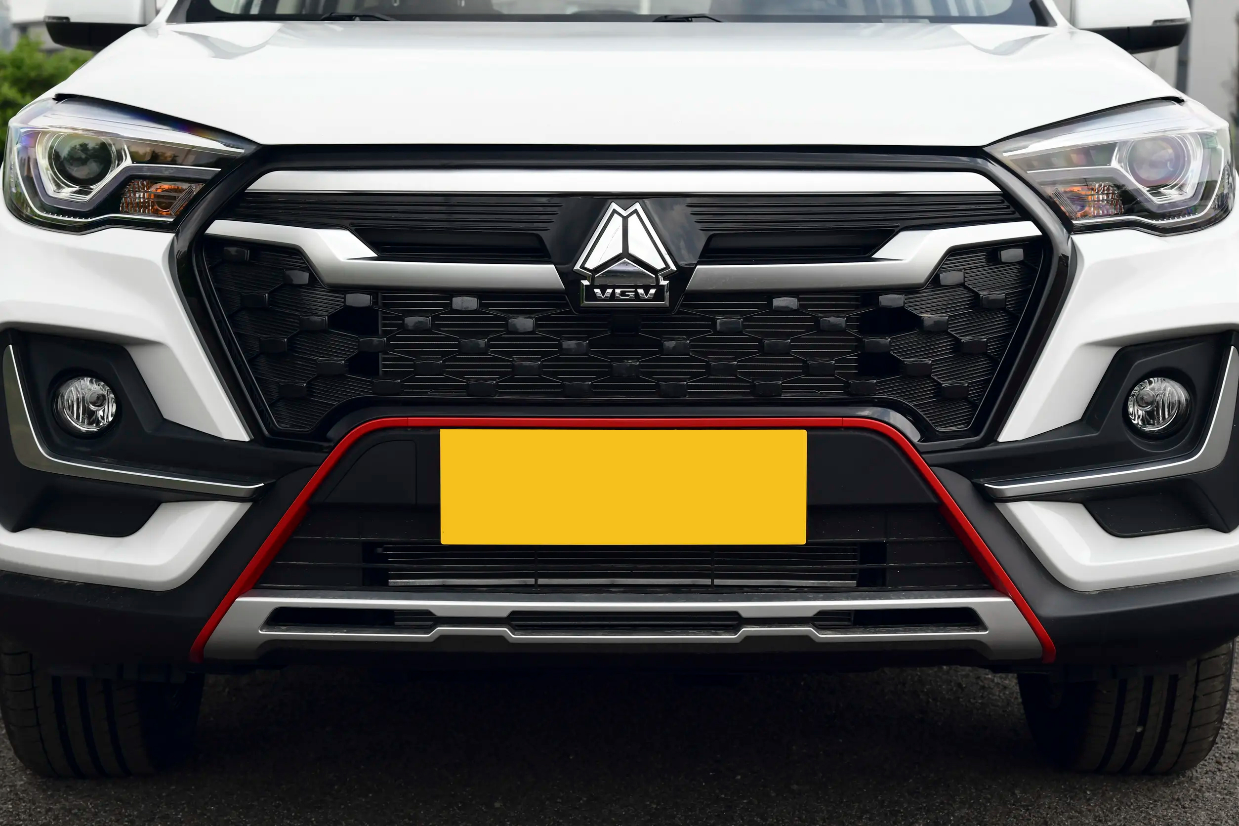 VGV U70PLUS Front Angle - Modern SUV Design