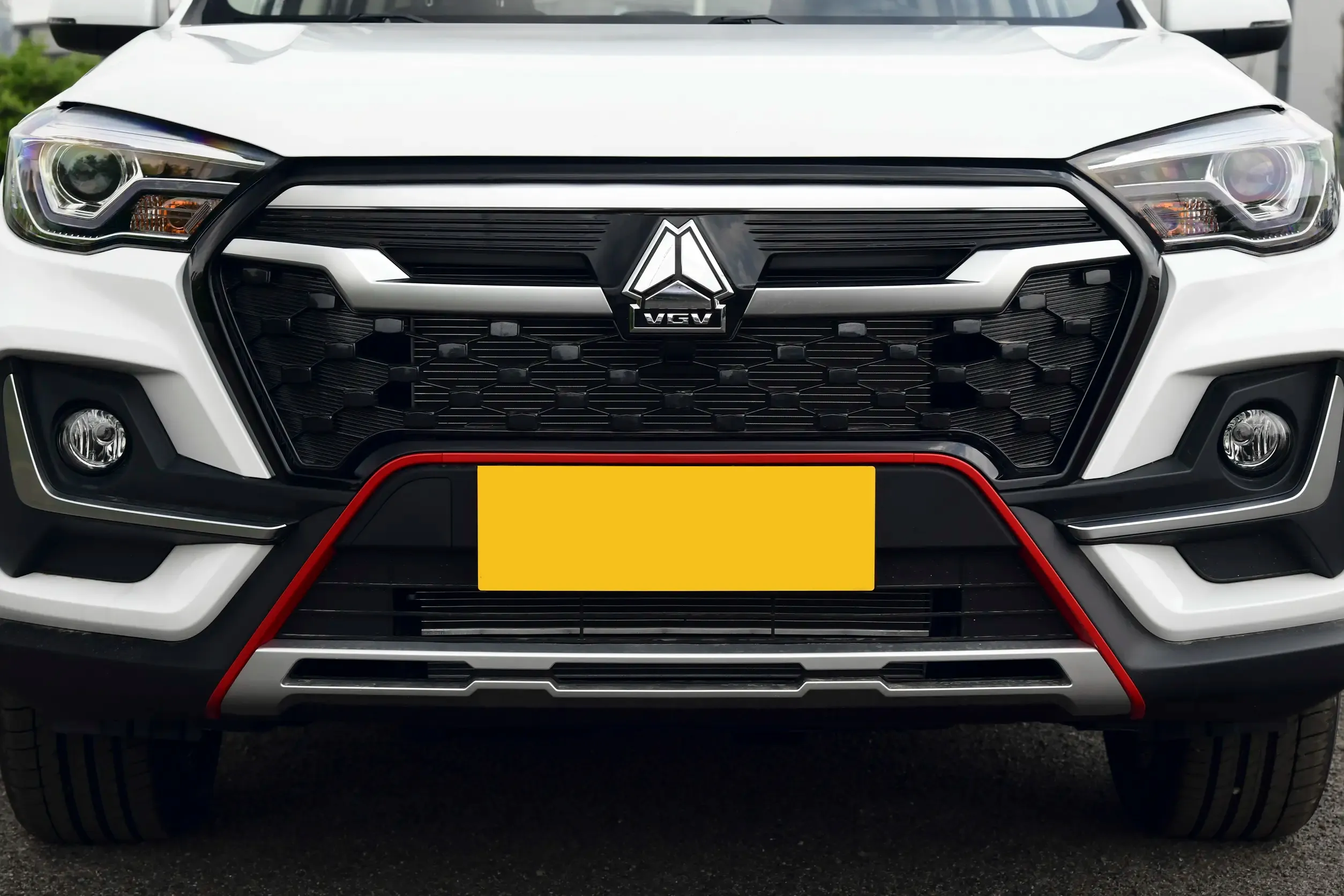 VGV U70PLUS Front Angle - Modern SUV Design