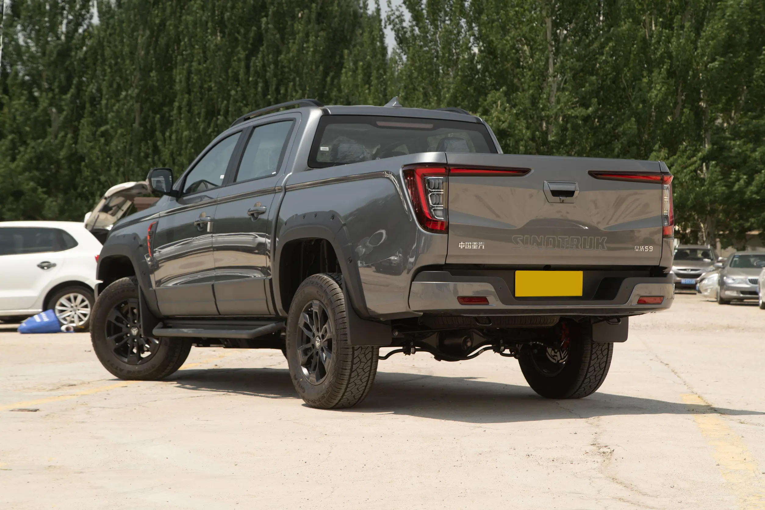 BOLDEN S7 Pickup Truck Side View