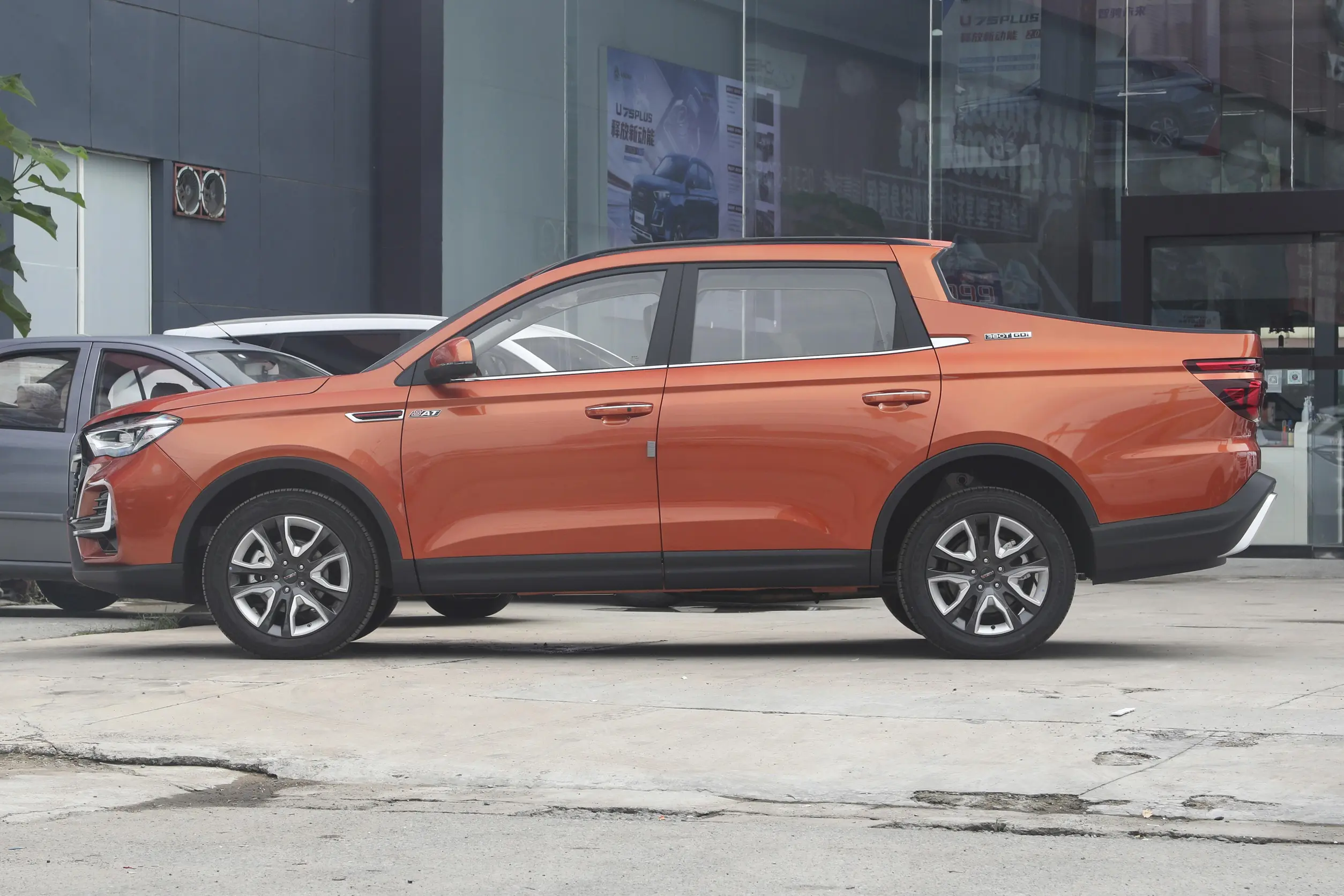 VGV VX7 Side Profile - Pickup Truck Design