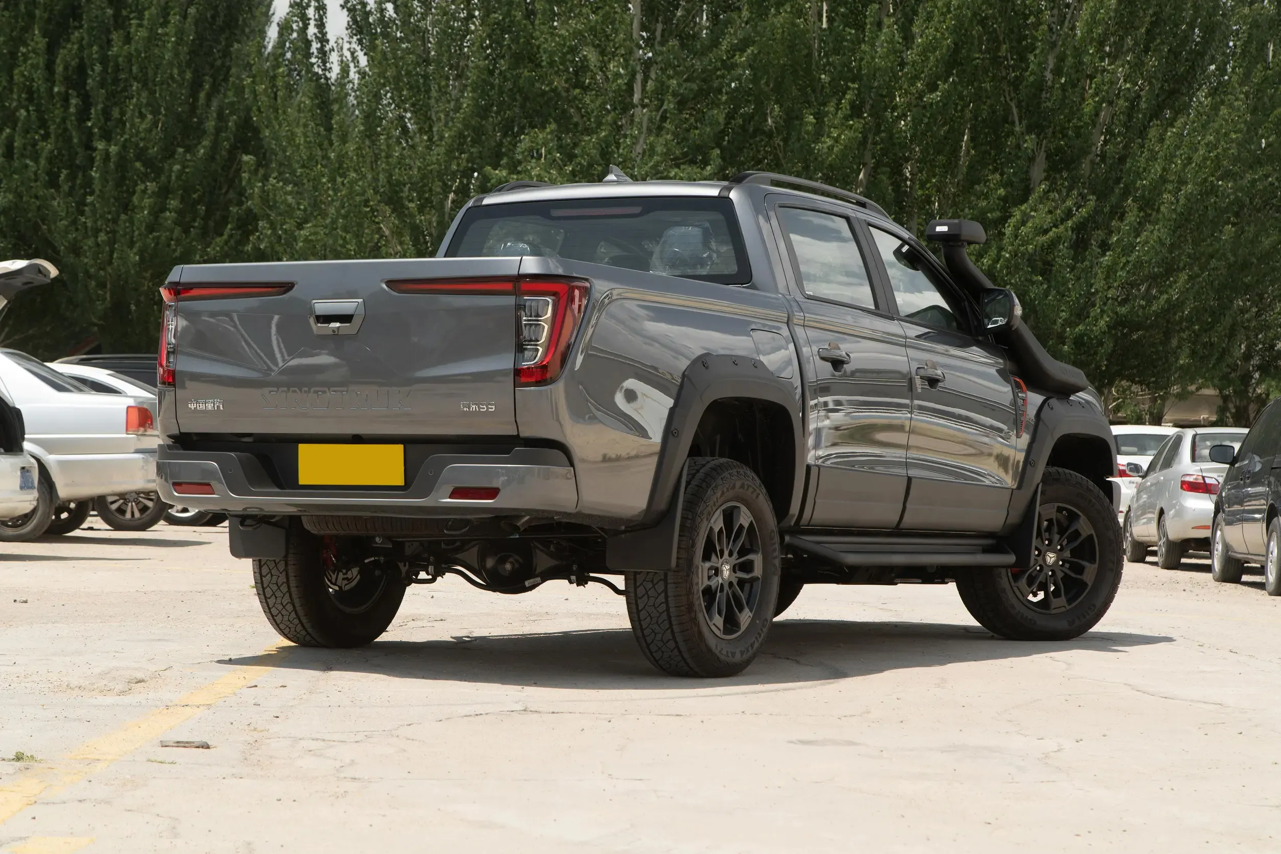 BOLDEN S7 Diesel Pickup Side Profile