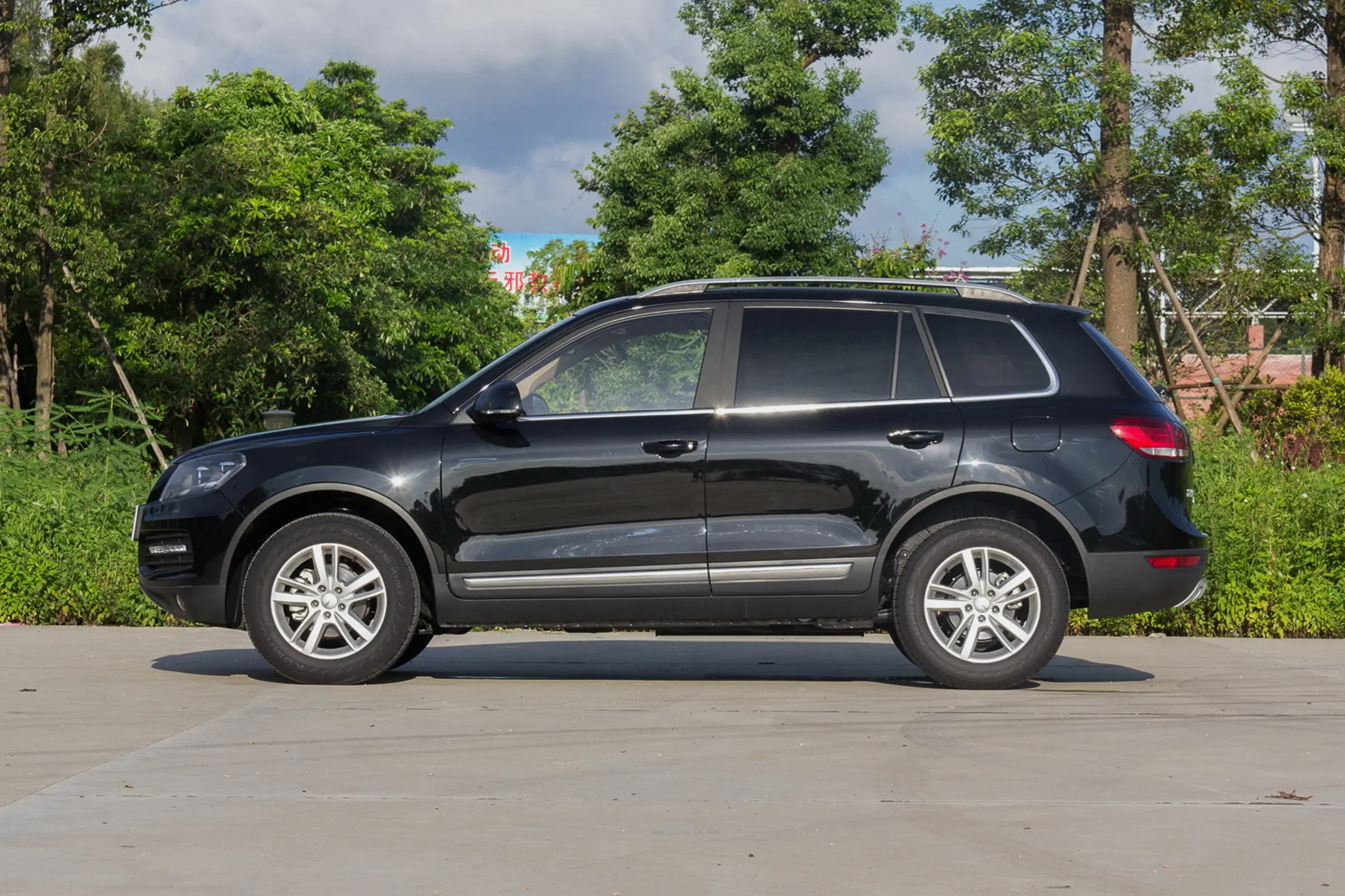 YEMA T70 Alloy Wheel Design - BYD Cars Styling Details