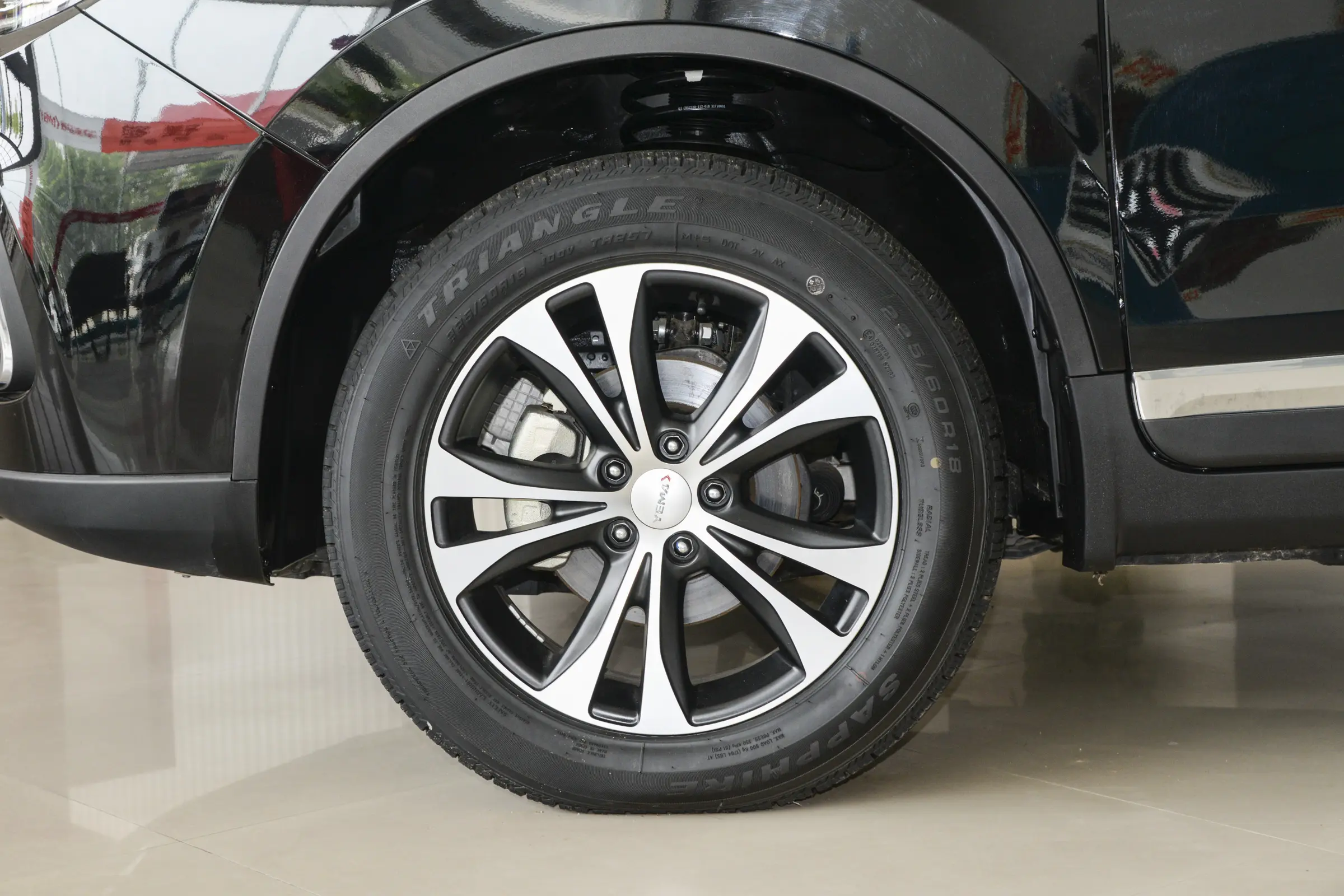 BYD Cars YEMA T80 Alloy Wheels - BYD Cars Design Details